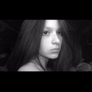 Meet your Posher, Ariana